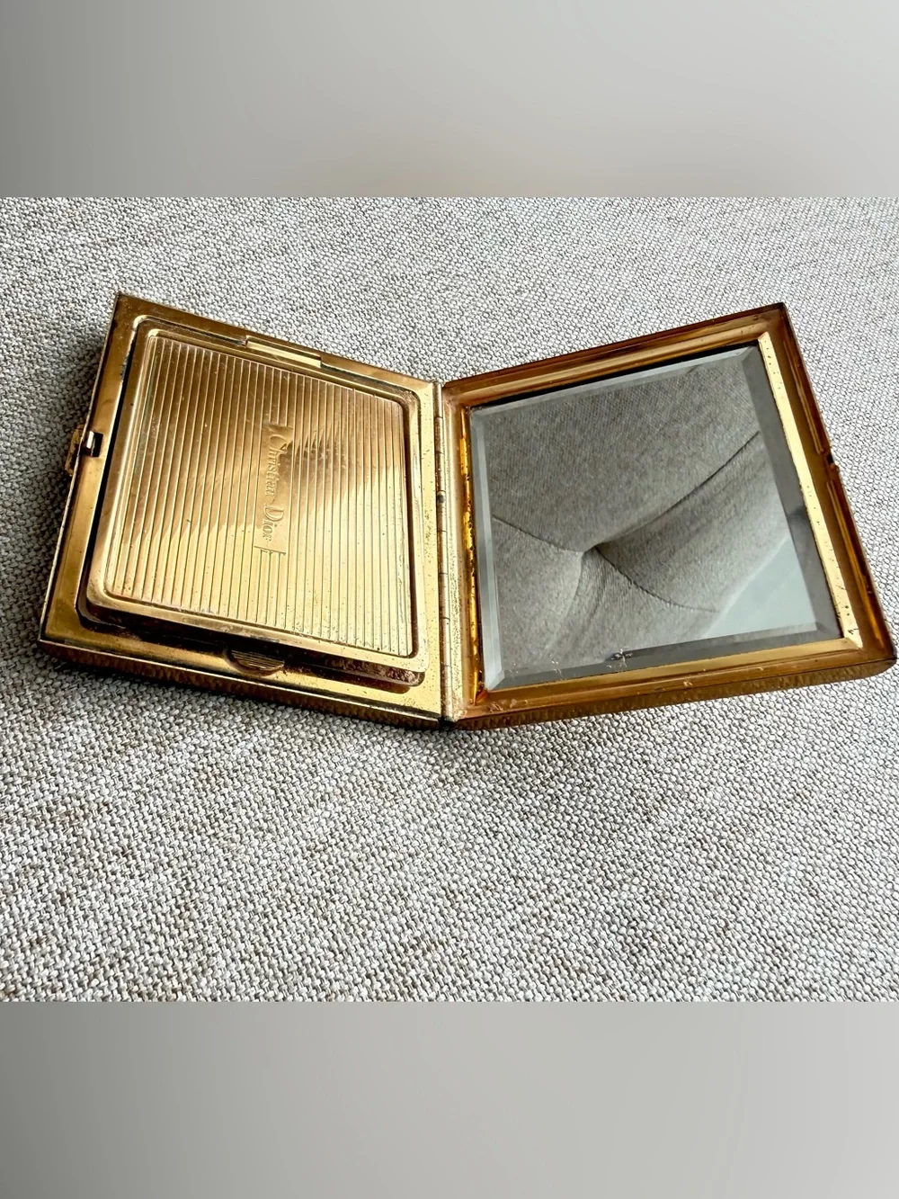 Vintage 1960s Christian Dior Swiss Made Powder Compact Gold Basketweave Mesh